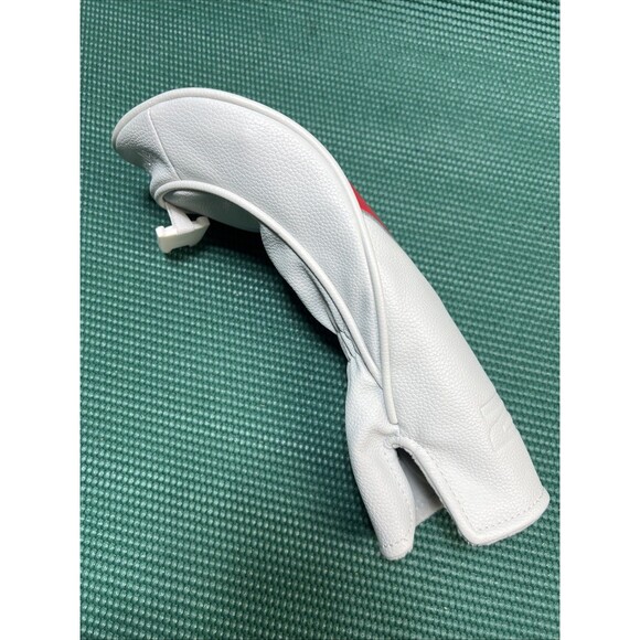 TaylorMade Stealth 2 Gray Driver Headcover Brand NEW - Picture 4 of 5